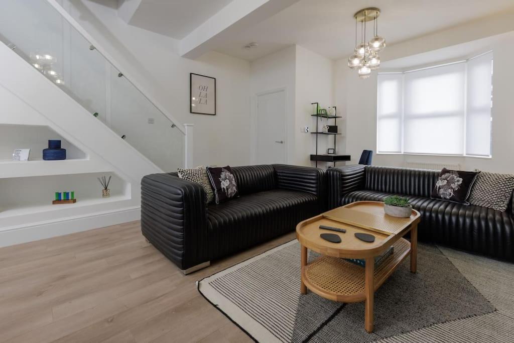 82 Van Road Caerphilly Dış mekan fotoğraf